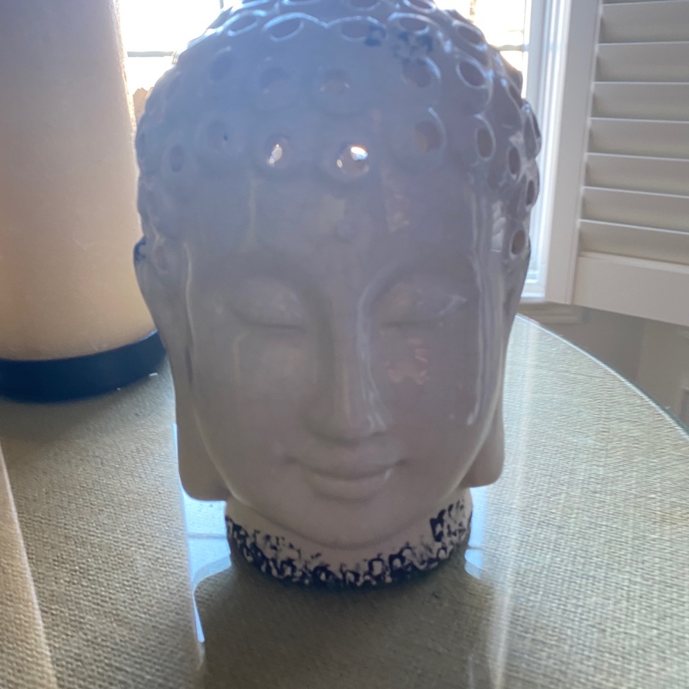 Buda lantern